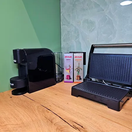 Maga アパート ティラナ